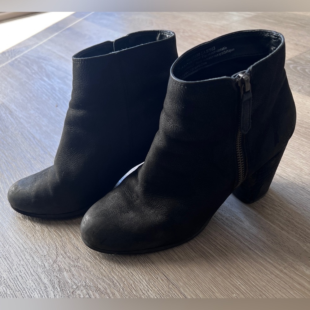 BP Black Leather “Trolley” Zip Ankle Booties Chunky Heel Size 7 from Nordstrom